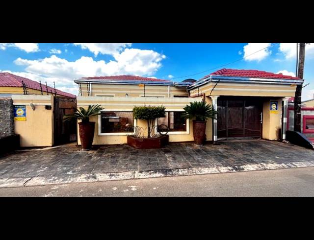 2 BEDROOM HOUSE FOR SALE IN GLEN RIDGE